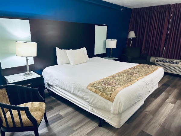 Town Inn image 31