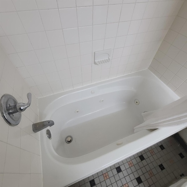 Town Inn image 5