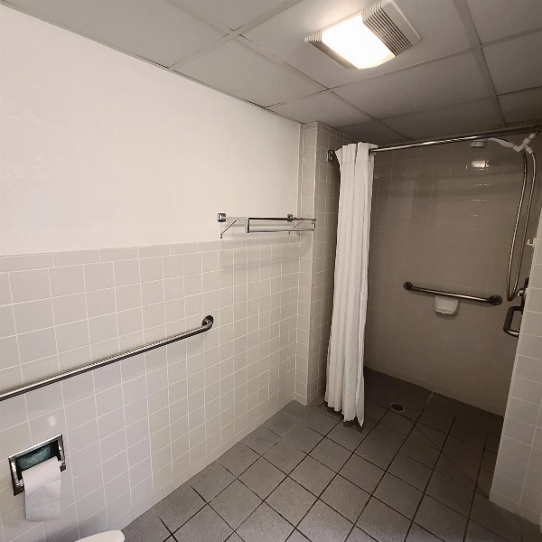 Town Inn image 8