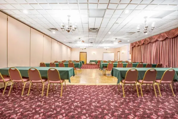 Town Inn Main image